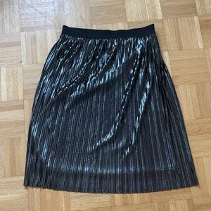 GAP Black Metallic Pleated Midi Skirt